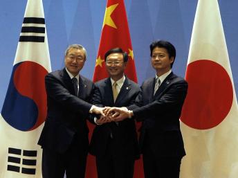 ອາຊຽນ ແມ່ນຄູ່ຮ່ວມມືສຳຄັນຂອງຈີນ, ຍີ່ປຸ່ນ ແລະ ສ.ເກົາຫຼີ